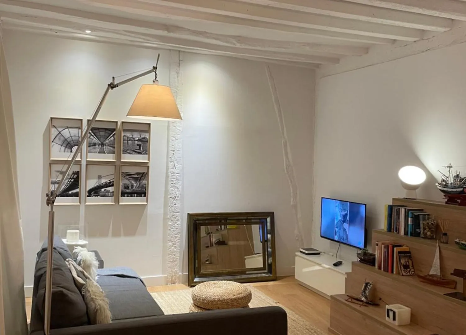 Apartment Apartamento Minimalista En El Corazon De Bilbao Spain
