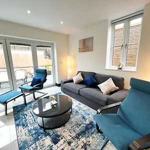 Luxury Modern Private In , Brighton United Kingdom