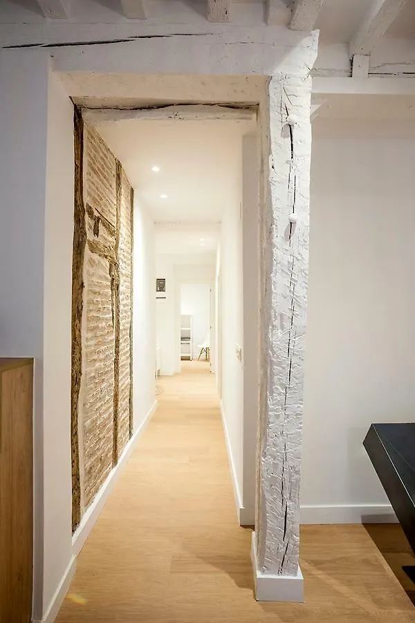 Apartamento Minimalista En El Corazon De Bilbao 0*,